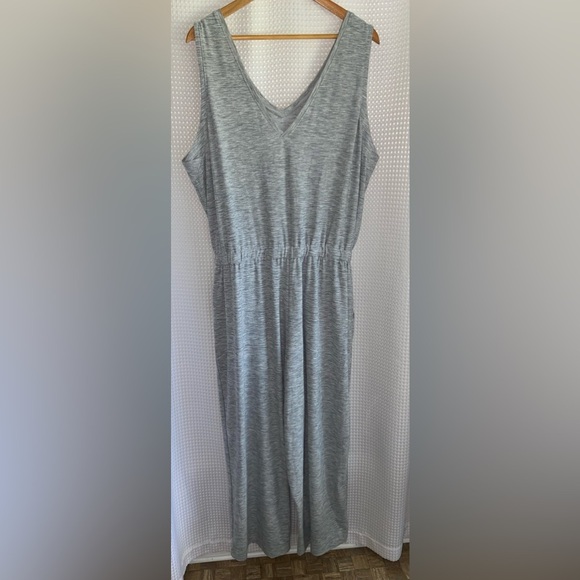 Women’s OLD NAVY Breathe ON Waist-Defined Sleeveless Jumpsuit size XXL - Picture 11 of 13